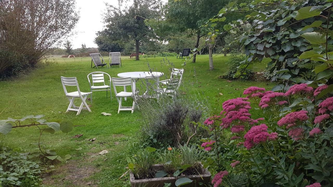 Hotel La Ferme de Kerhors Tréméoc Exterior foto